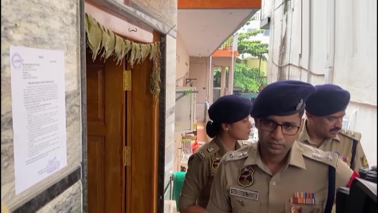 श्रीनिवास बीवी के खिलाफ गुवाहाटी में यौन उत्पीड़न का मामला दर्ज: असम युवा कांग्रेस की पूर्व अध्यक्ष अंगकिता दत्ता ने की थी शिकायत, असम पुलिस ने बेंगलुरु में श्रीनिवास के घर के बाहर चिपकाया नोटिस 
